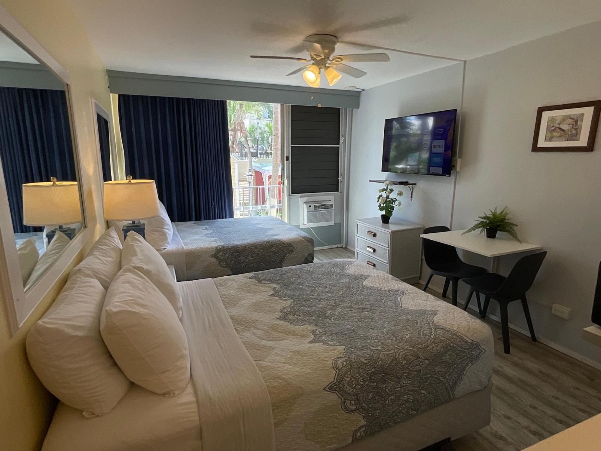 The Frederiksted Hotel Luaran gambar