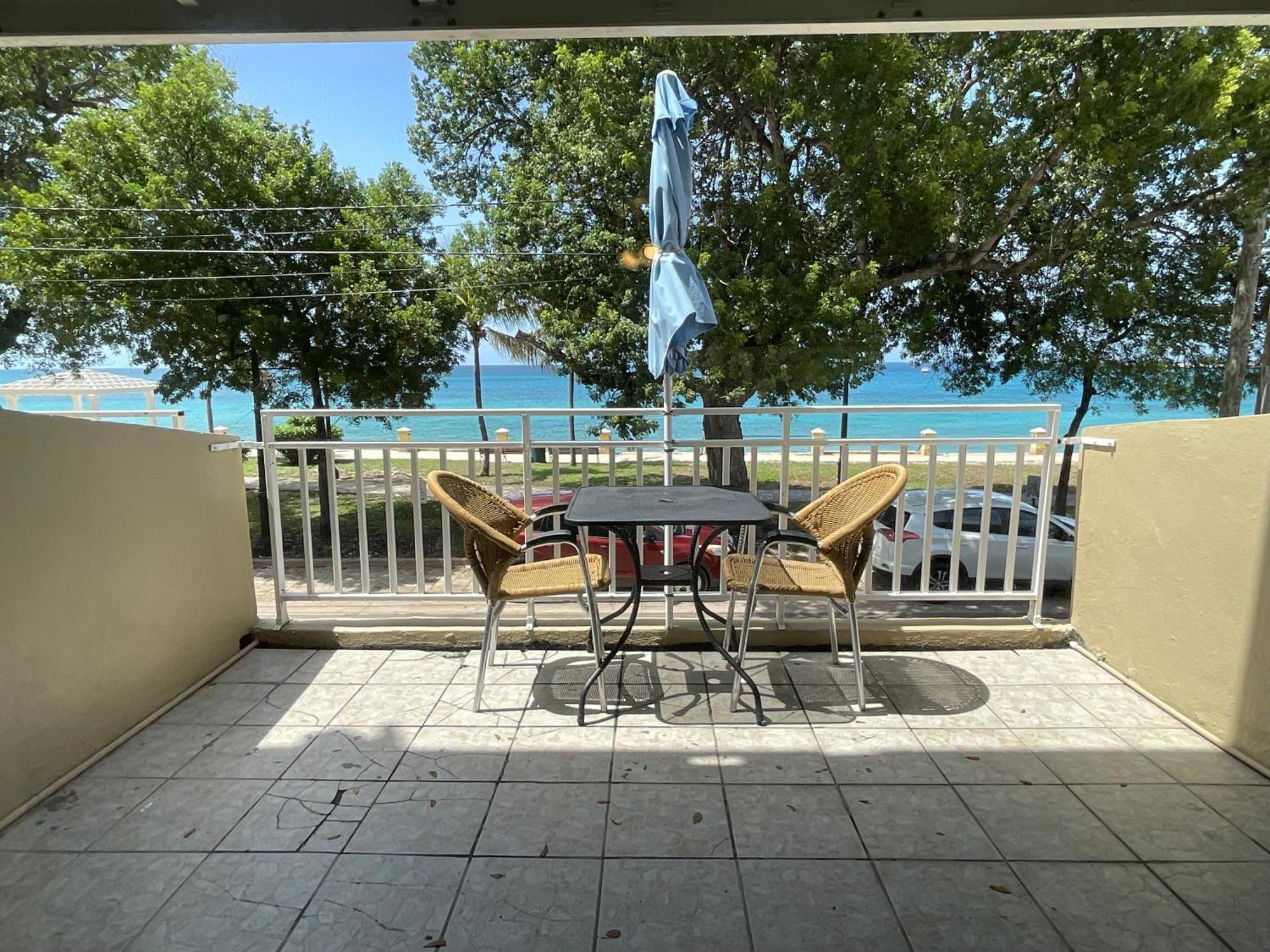 The Frederiksted Hotel Luaran gambar