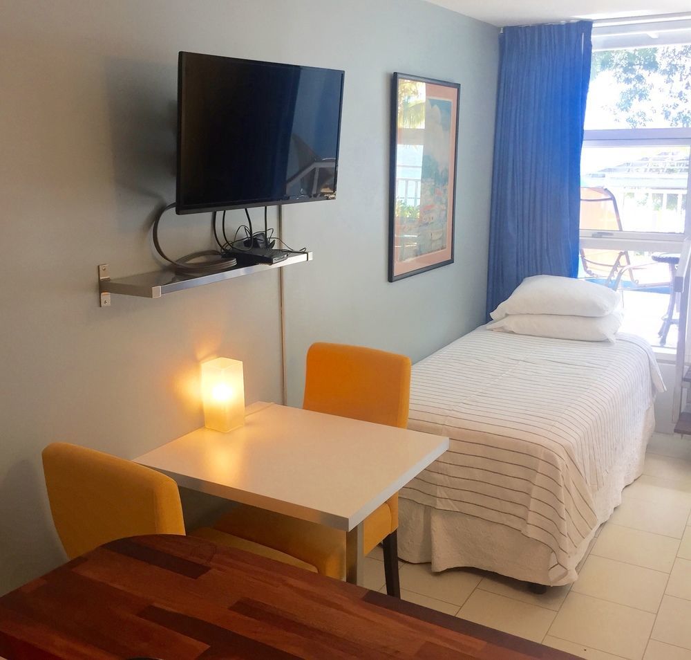 The Frederiksted Hotel Luaran gambar