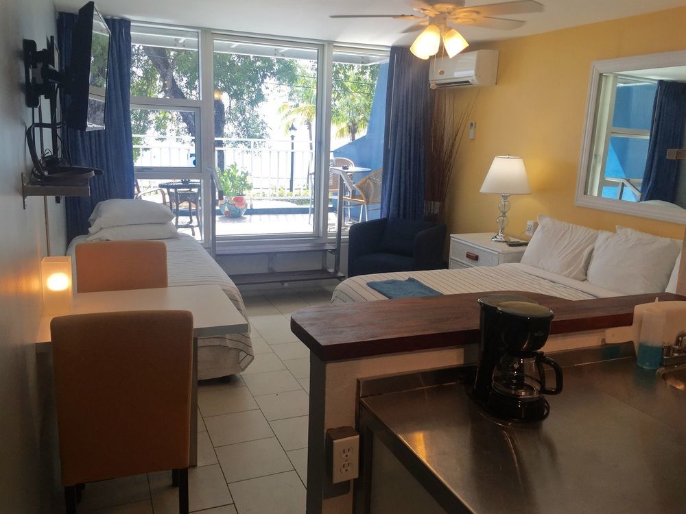 The Frederiksted Hotel Luaran gambar
